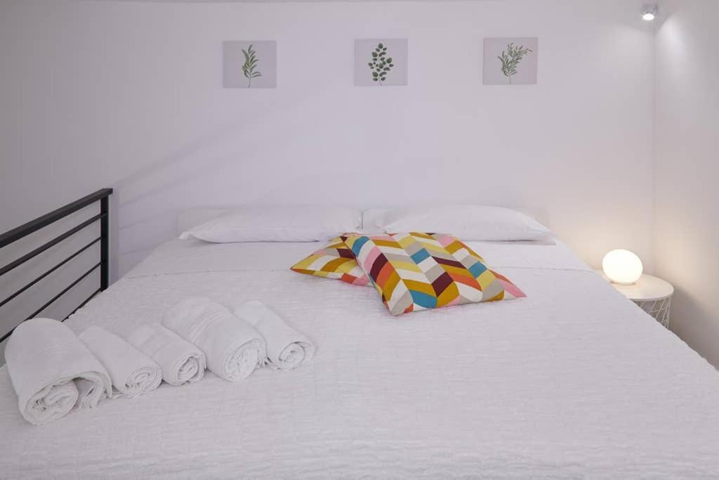Вілла La Palma Loft Located In The Heart Of Катанія Екстер'єр фото